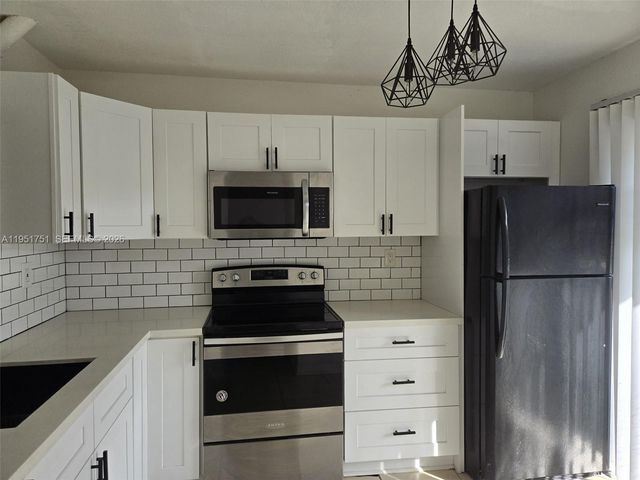 10301 NW 33rd St 1-2, Coral Springs, FL 33065