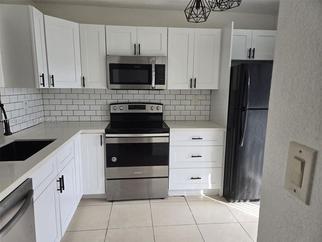 10301 NW 33rd St 1-2, Coral Springs, FL 33065