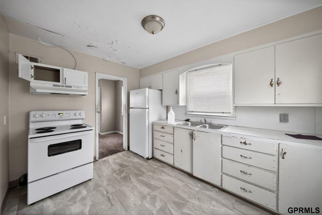 4030 Browne Street, Omaha, NE 68111