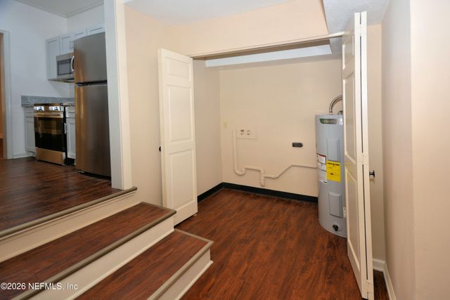 4605 APPLETON Avenue, Jacksonville, FL 32210