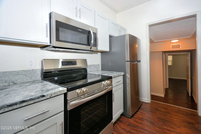 4605 APPLETON Avenue, Jacksonville, FL 32210