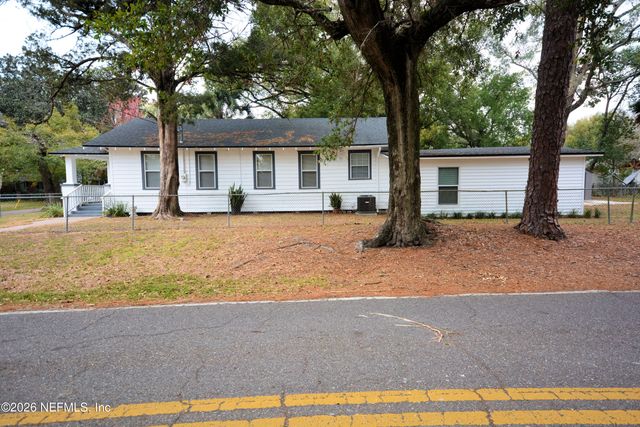 4605 APPLETON Avenue, Jacksonville, FL 32210