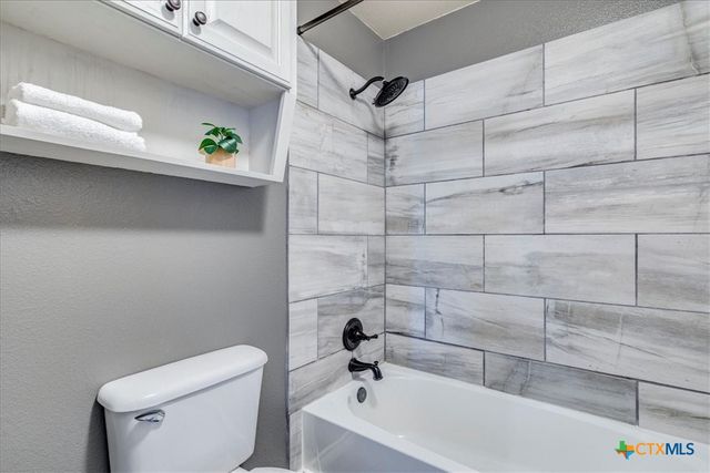 8301 Brewer Lane, Salado, TX 76571