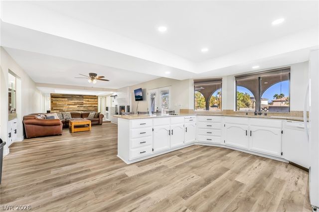 1410 East Serene Avenue, Las Vegas, NV 89123