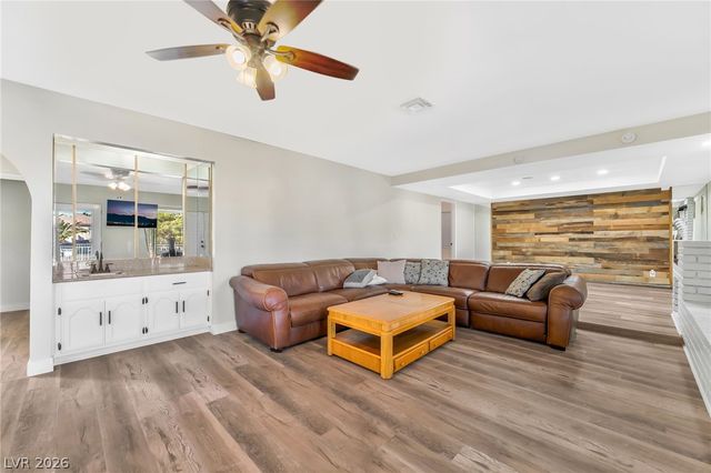 1410 East Serene Avenue, Las Vegas, NV 89123