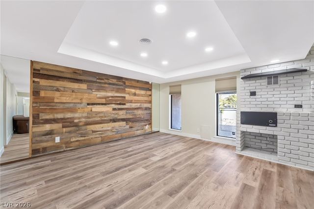 1410 East Serene Avenue, Las Vegas, NV 89123