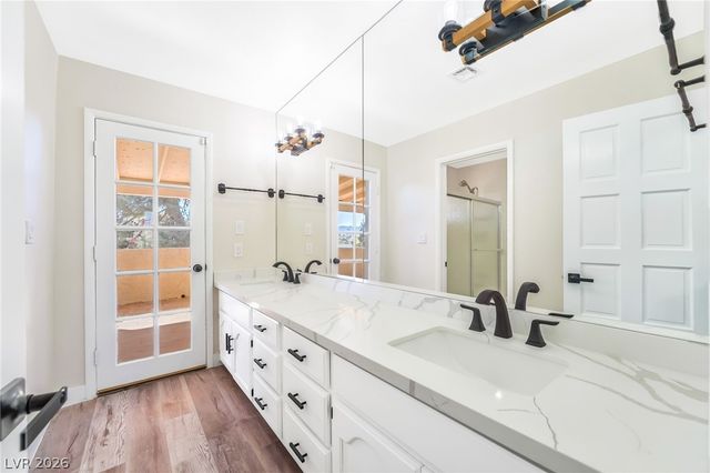 1410 East Serene Avenue, Las Vegas, NV 89123