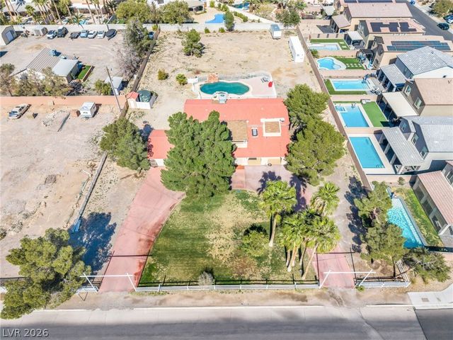 1410 East Serene Avenue, Las Vegas, NV 89123