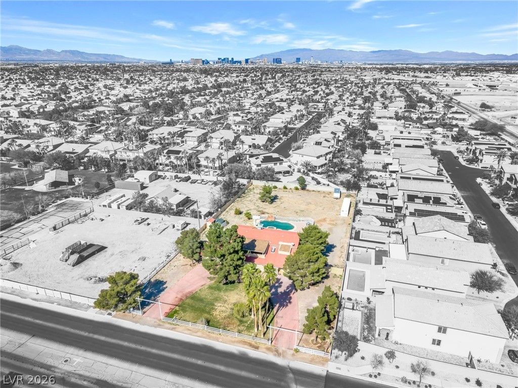 1410 East Serene Avenue, Las Vegas, NV 89123