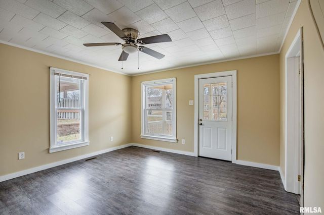 610 E ILLINOIS Avenue, Carterville, IL 62918