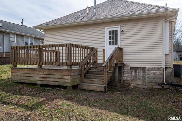 610 E ILLINOIS Avenue, Carterville, IL 62918