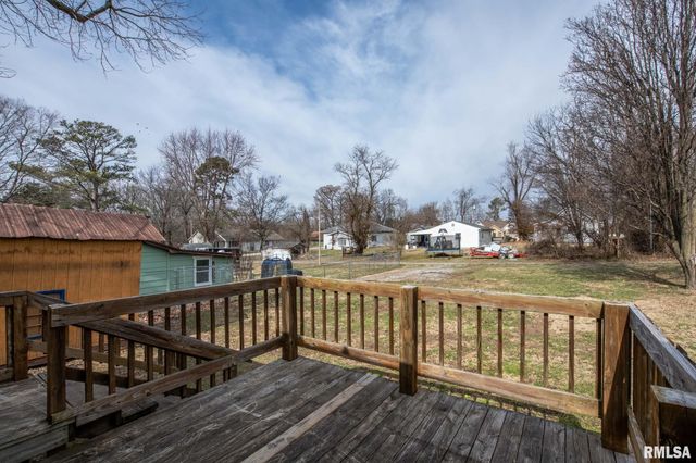 610 E ILLINOIS Avenue, Carterville, IL 62918