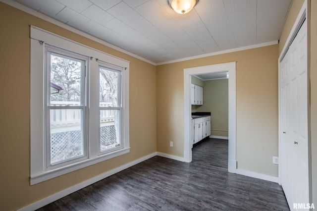 610 E ILLINOIS Avenue, Carterville, IL 62918