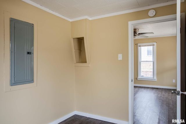 610 E ILLINOIS Avenue, Carterville, IL 62918