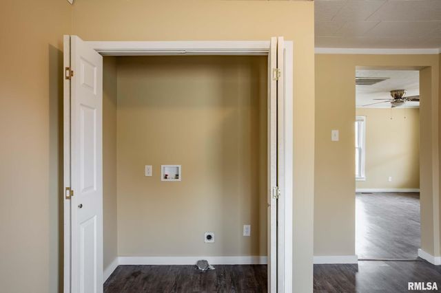 610 E ILLINOIS Avenue, Carterville, IL 62918