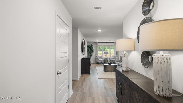 224 Raulston Drive, Byram, MS 39272