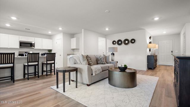 224 Raulston Drive, Byram, MS 39272