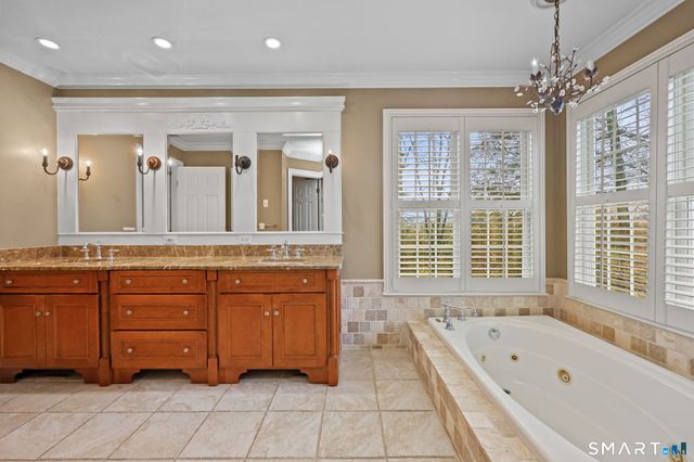 57 Little Fox Lane, Southbury, CT 06488