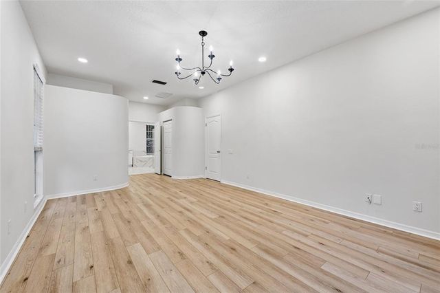9402 WOODBAY DRIVE, Tampa, FL 33626