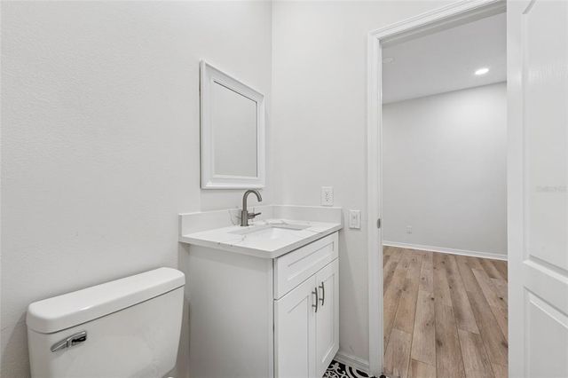 9402 WOODBAY DRIVE, Tampa, FL 33626