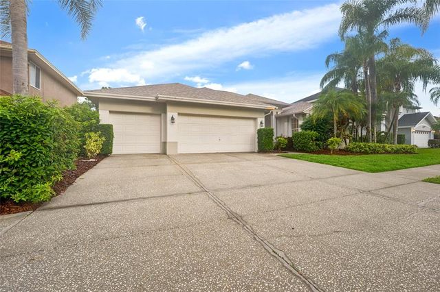 9402 WOODBAY DRIVE, Tampa, FL 33626