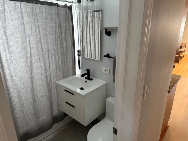 5049 N OAK PARK Avenue, Chicago, IL 60656