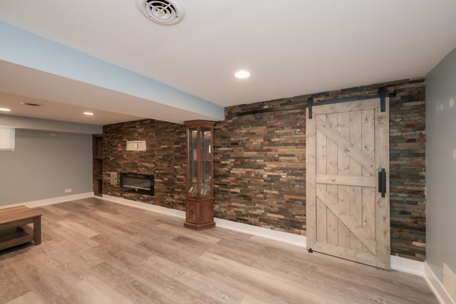 5049 N OAK PARK Avenue, Chicago, IL 60656