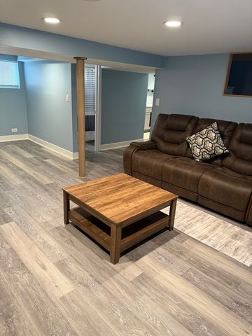 5049 N OAK PARK Avenue, Chicago, IL 60656