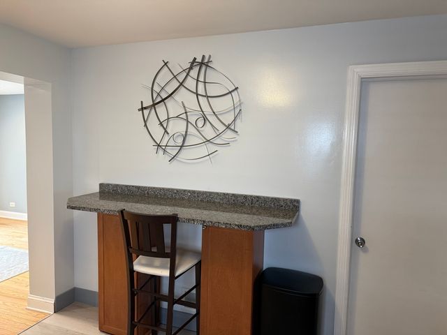 5049 N OAK PARK Avenue, Chicago, IL 60656