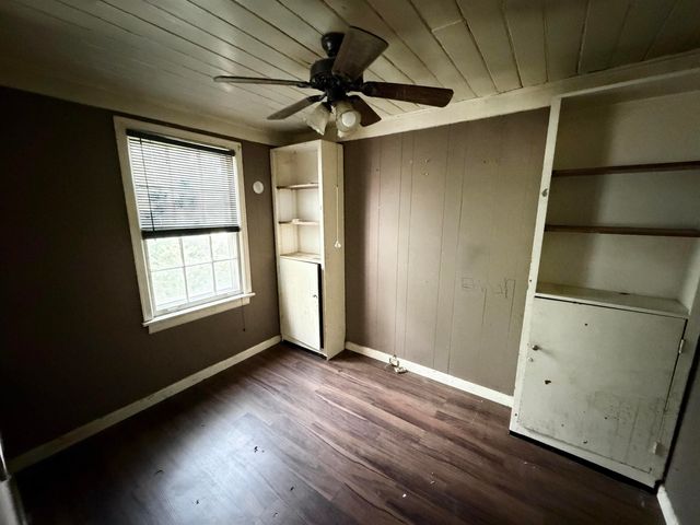 1269 COLONIAL RD, Memphis, TN 38117