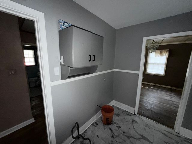 1269 COLONIAL RD, Memphis, TN 38117