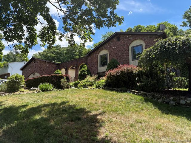 12 Arlington Drive, Monroe, NY 10950