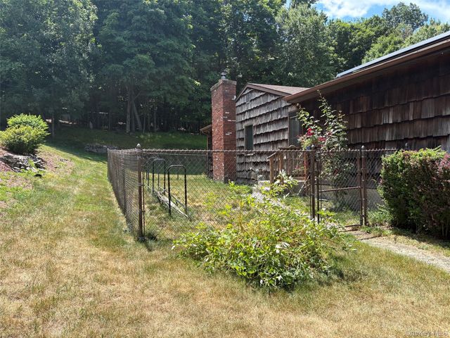 12 Arlington Drive, Monroe, NY 10950