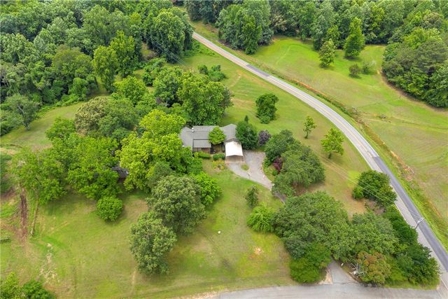 200 Chenault Road, Townville, SC 29689