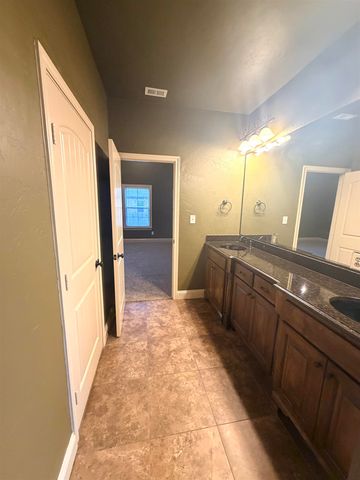 118 LAKEWAY, Spring Hill, TX 75604