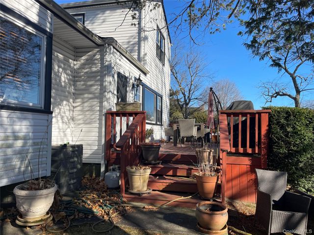 27 Birch Lane, Valley Stream, NY 11581