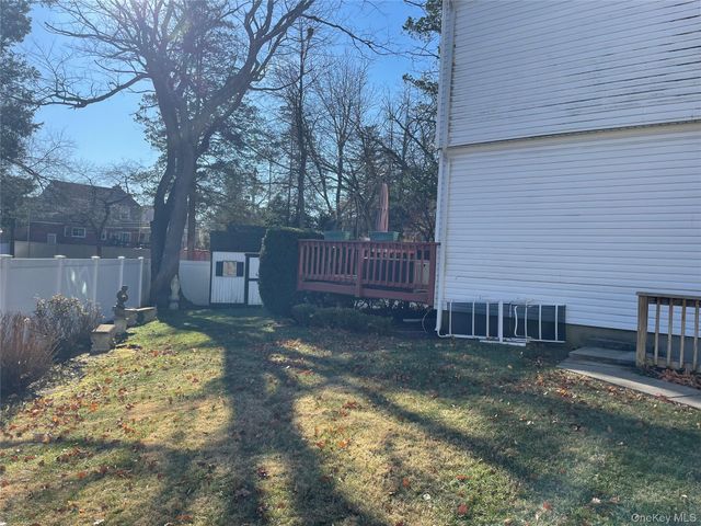 27 Birch Lane, Valley Stream, NY 11581