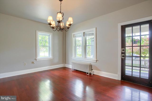 4 OAKLEIGH AVE, Harrisburg, PA 17111