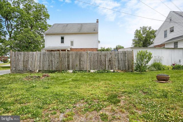 4 OAKLEIGH AVE, Harrisburg, PA 17111