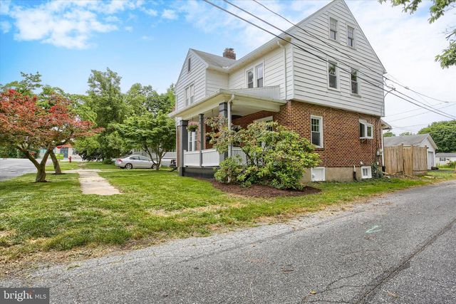 4 OAKLEIGH AVE, Harrisburg, PA 17111