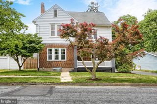 4 OAKLEIGH AVE, Harrisburg, PA 17111