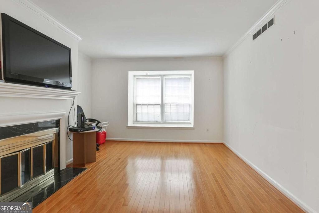 158 Maribeau Square NW, Atlanta, GA 30327 — photo 5