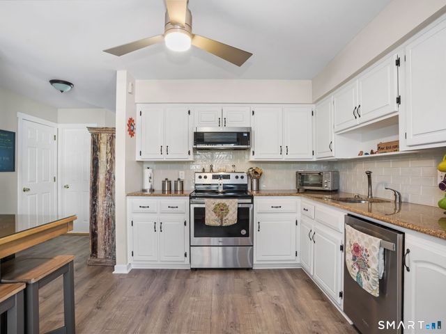 71 Aiken Street APT C8, Norwalk, CT 06851