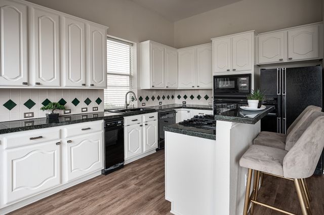 7712 Lakecrest Circle, Irving, TX 75063