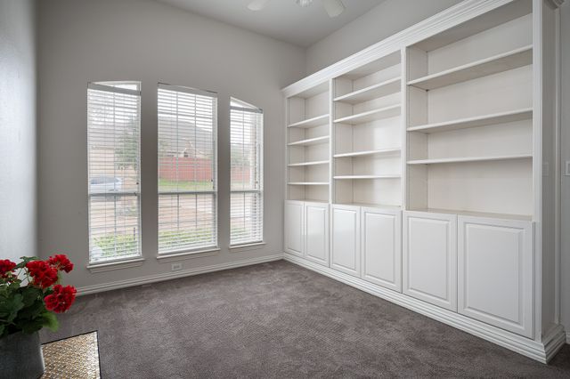 7712 Lakecrest Circle, Irving, TX 75063