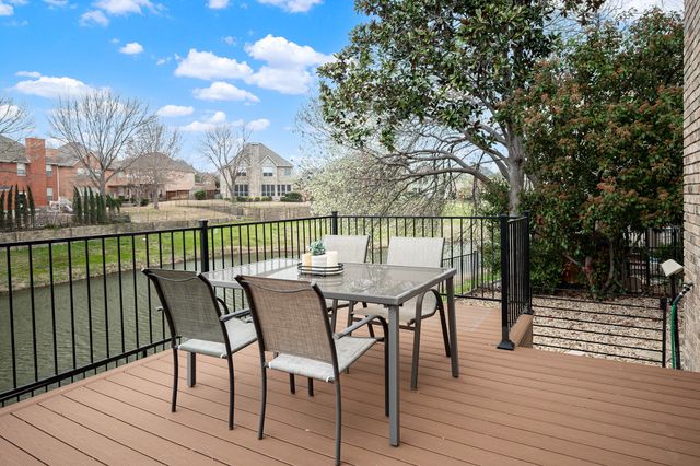 7712 Lakecrest Circle, Irving, TX 75063