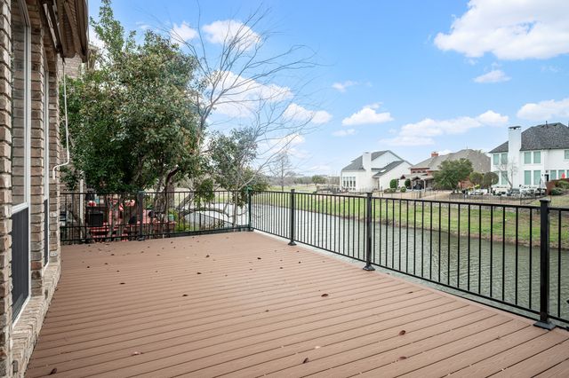 7712 Lakecrest Circle, Irving, TX 75063