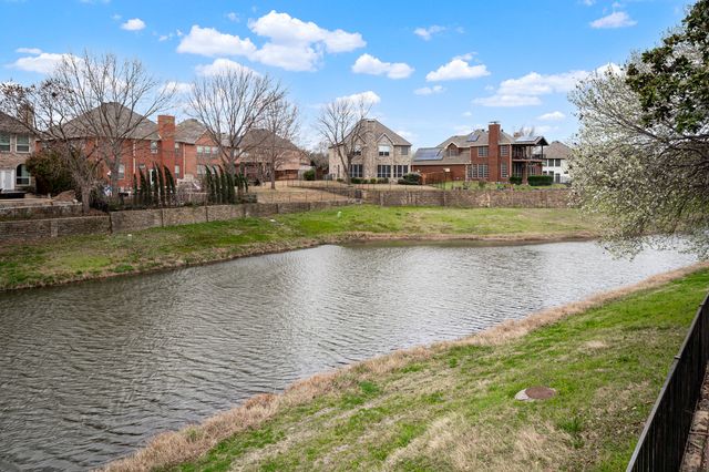 7712 Lakecrest Circle, Irving, TX 75063