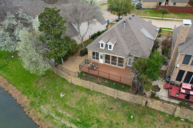 7712 Lakecrest Circle, Irving, TX 75063