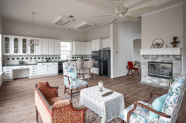 7712 Lakecrest Circle, Irving, TX 75063